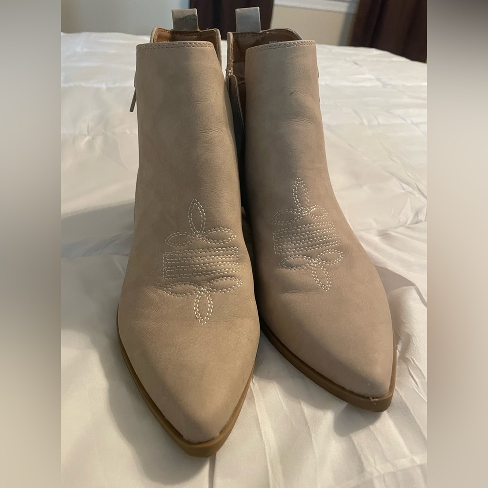 Dolce Vita Ankle Booties